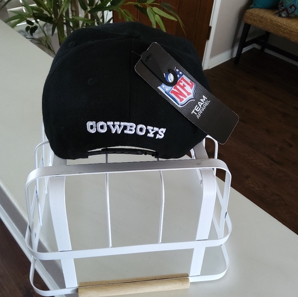 Dallas Cowboy NFL Ball Cap - Picture 4 of 5